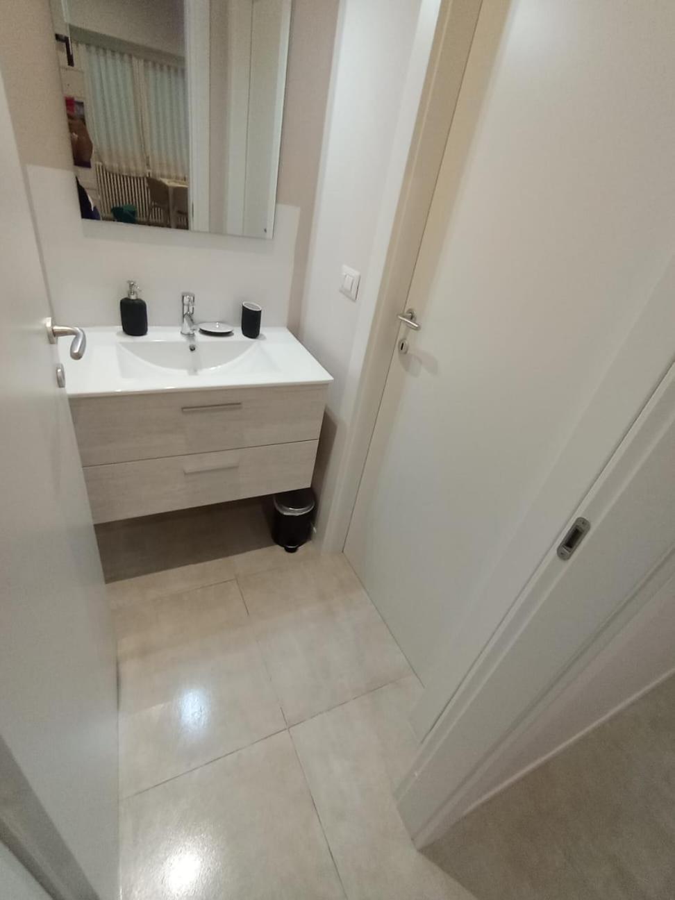 Gambara Metro Apartment Milano Eksteriør bilde